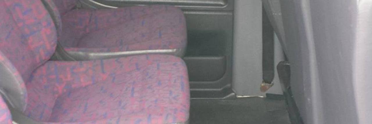Kombi prevoz putnika Domaci i inostrani 061/681-9955